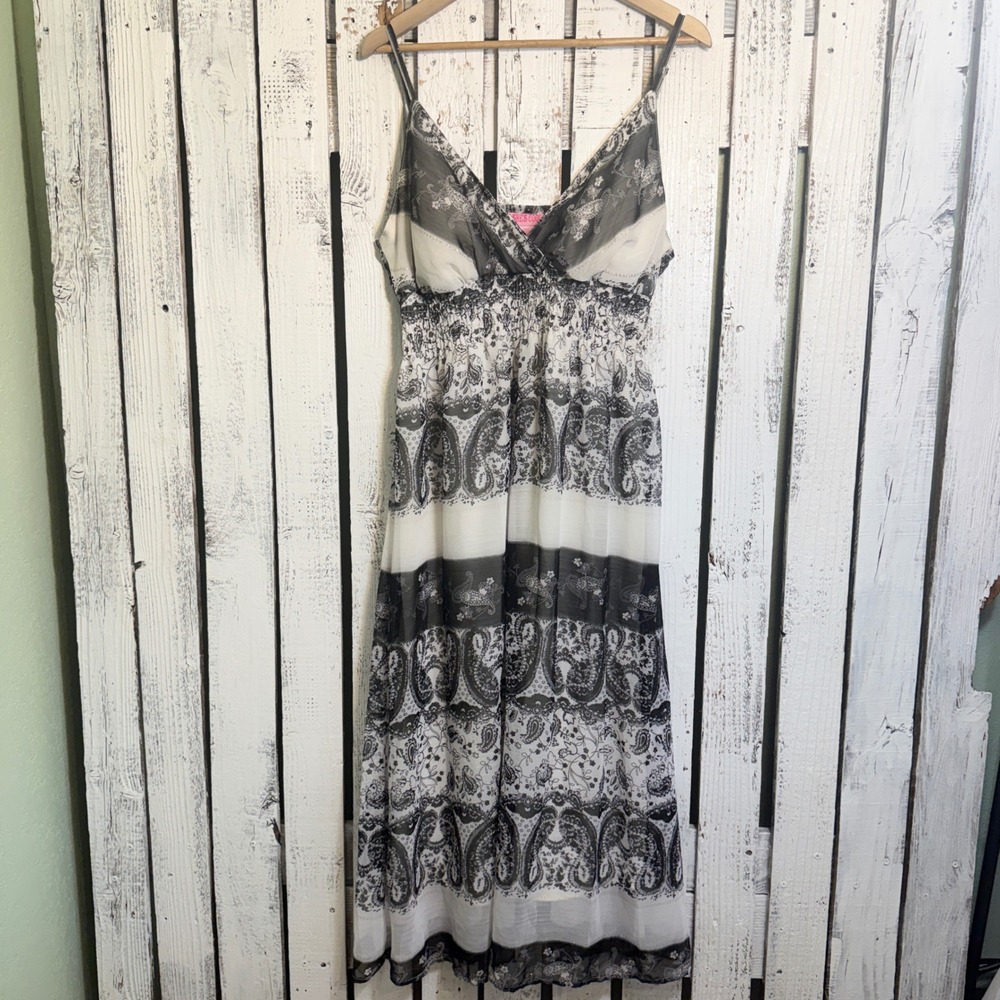 Shes Cool Black White Paisley Smocked Maxi Dress Plus 1X Metallic Boho Chiffon